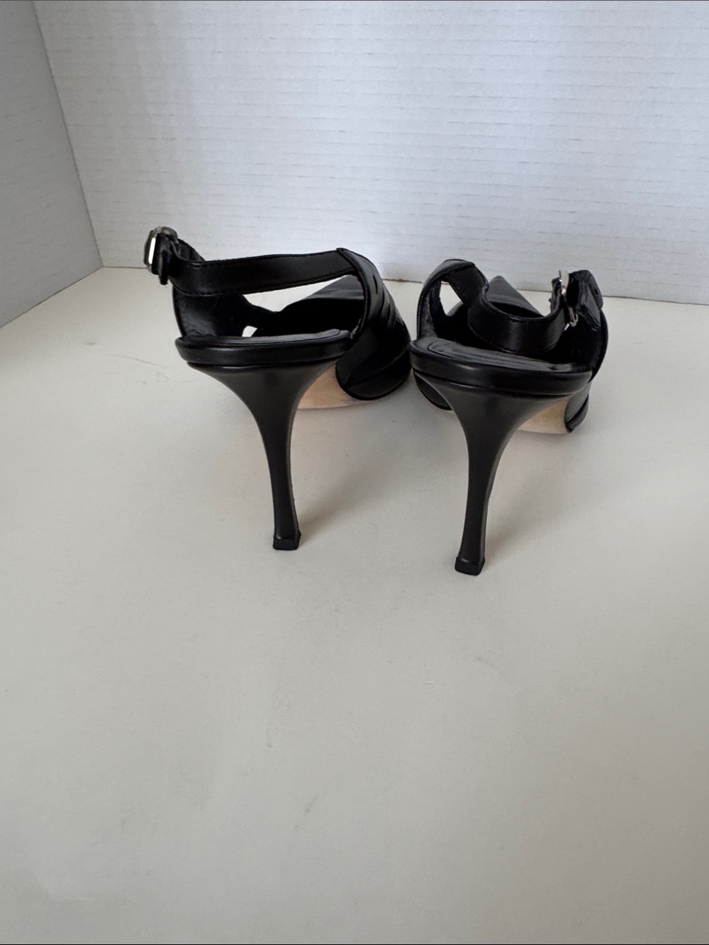 Manolo Blahnik Black Pointed Slingback Pumps with Cutout Sides - Picture 4 of 9